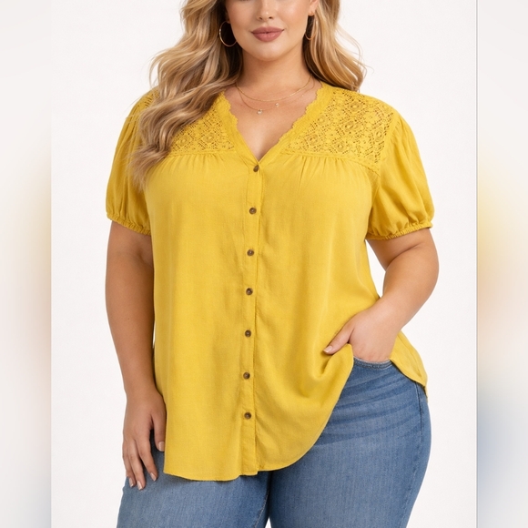 torrid Tops - Torrid, Women's Maze Yellow Lace, Elastic Short Sleeves, Button Down, SZ 2